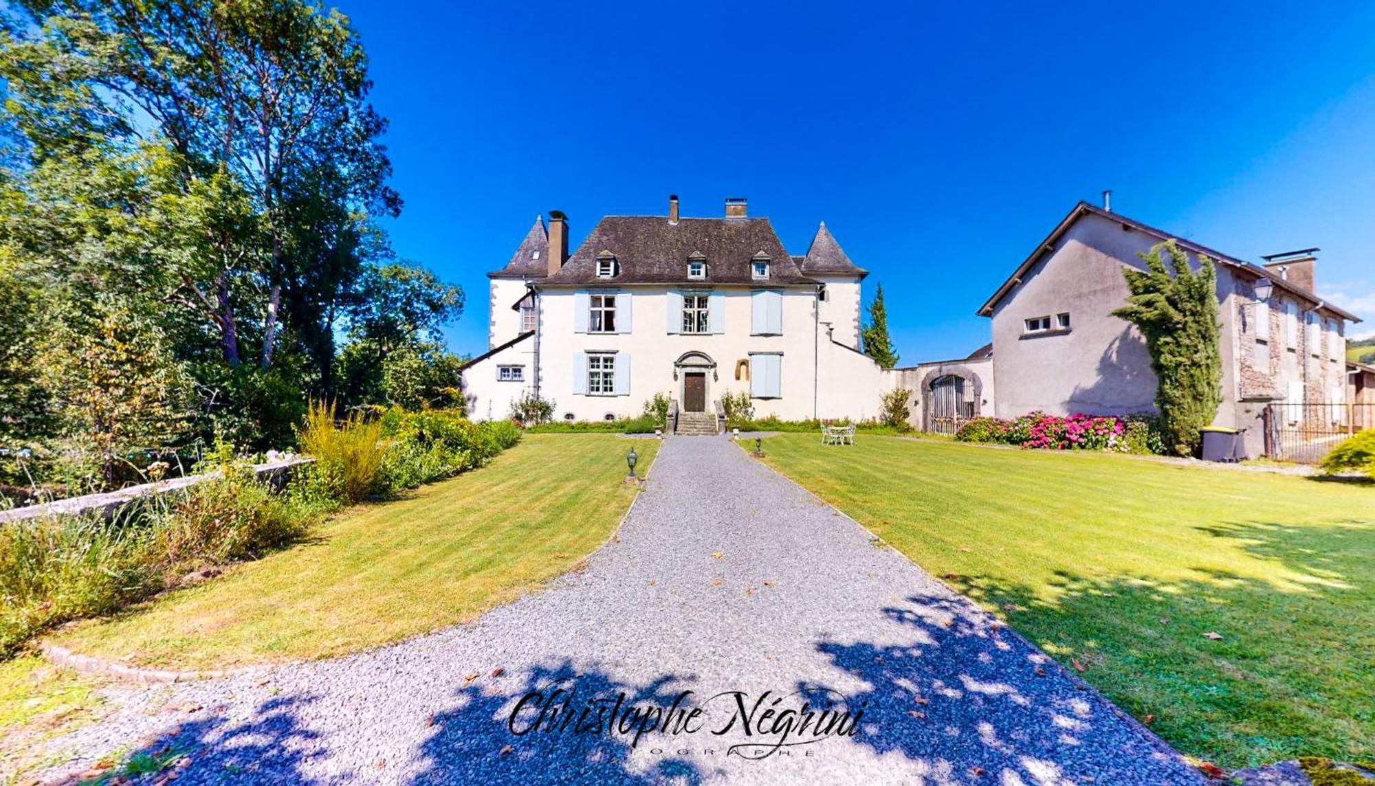Chateau Porthos Tranquillite Des Pyrenees Lanne-en-Baretous Exterior photo