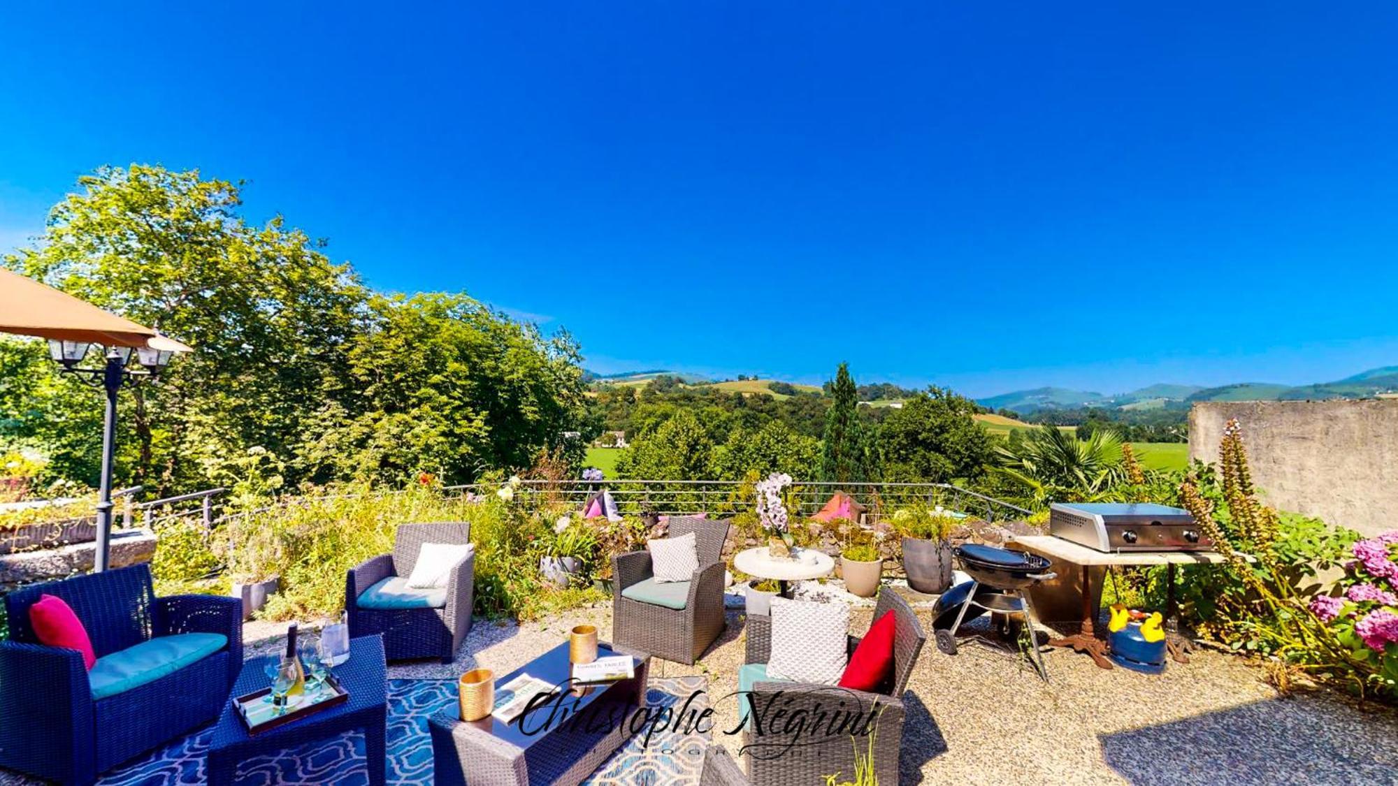 Chateau Porthos Tranquillite Des Pyrenees Lanne-en-Baretous Exterior photo